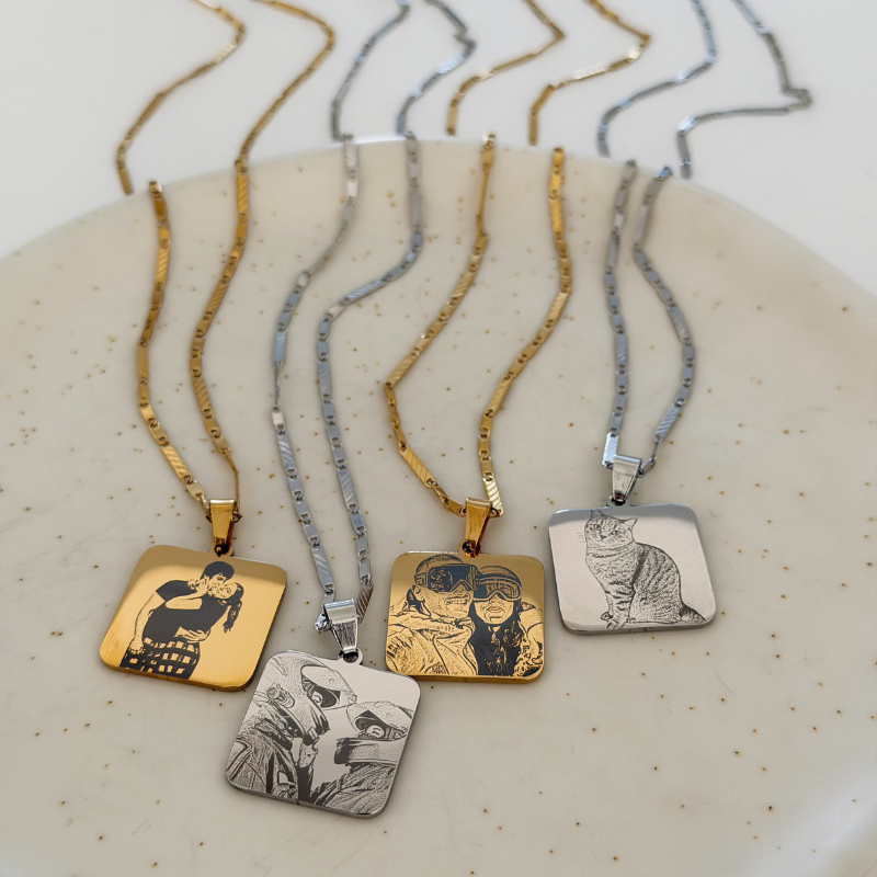 photo necklace