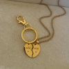 set necklace+keychain