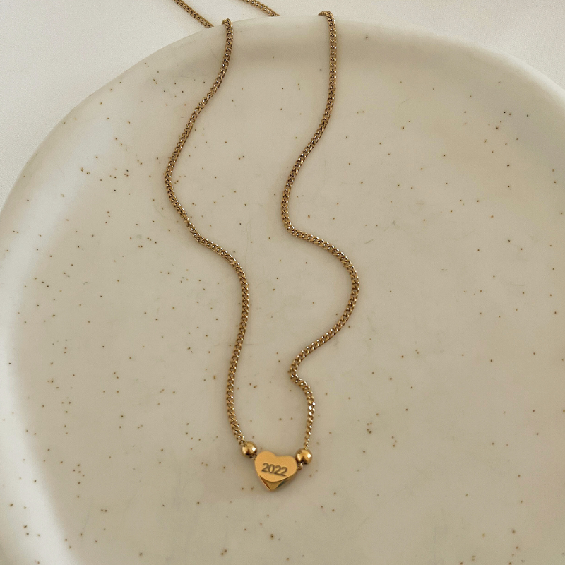 little hearts text necklace